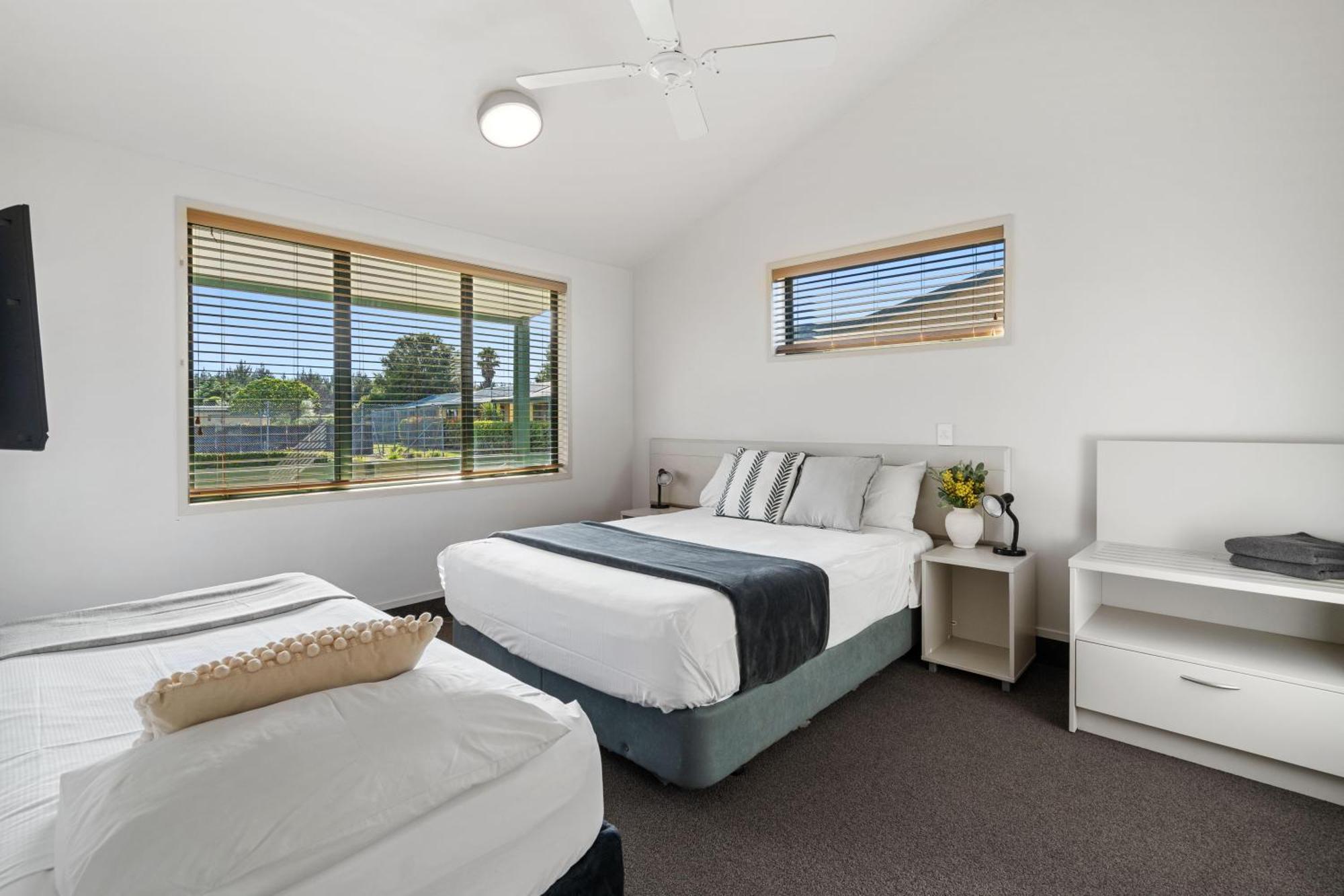 Tasman - 4*