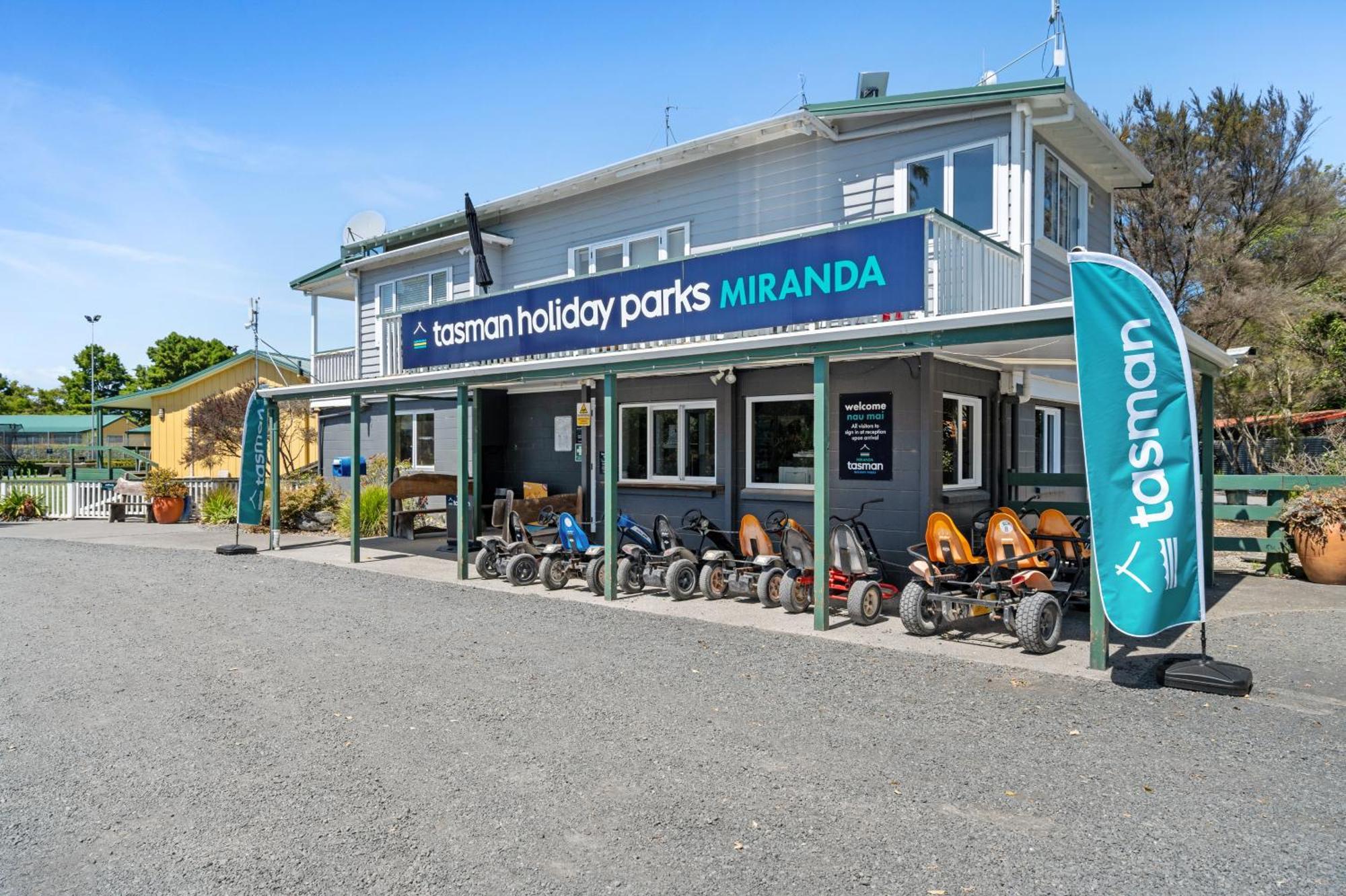 Tasman -